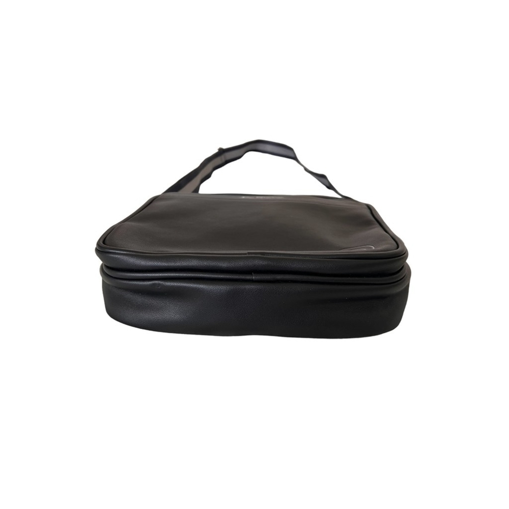 Ben Sherman Tablet Messenger Side Bag with Adjustable Strap. - Picture 5 of 5